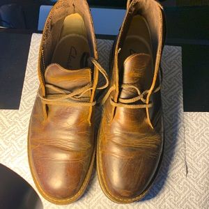 Clark’s size 11.5 brown chukka boot